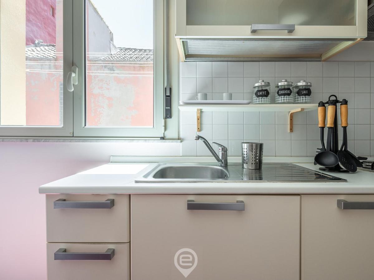 Apartamento La Finestra Sul Corso Cagliari Exterior foto