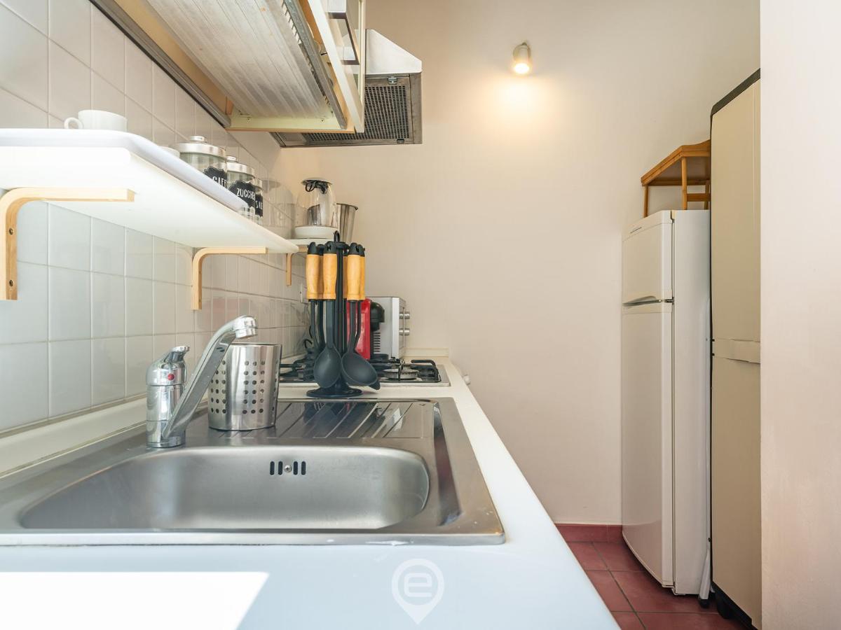 Apartamento La Finestra Sul Corso Cagliari Exterior foto